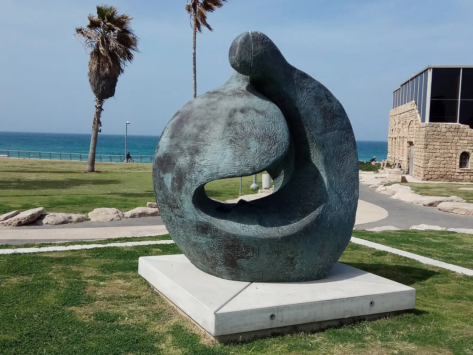 Illustration for the The 60th Anniversary of the Rescue of Jewish People in Bulgaria coin – Monument to the rescue of the Bulgarian Jews, Tel Aviv