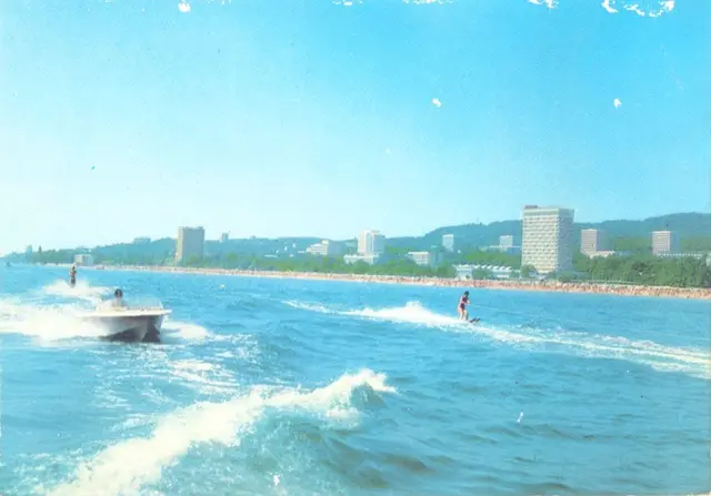Golden Sands resort, 1976